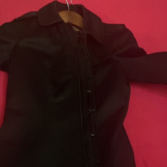 Burberry Prorsum coat. Made in Italy Size 40. US size 4. Black. Ex. condition. - Picture 5 of 9